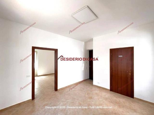 Locale Commerciale in affitto a Carini, Sicilia