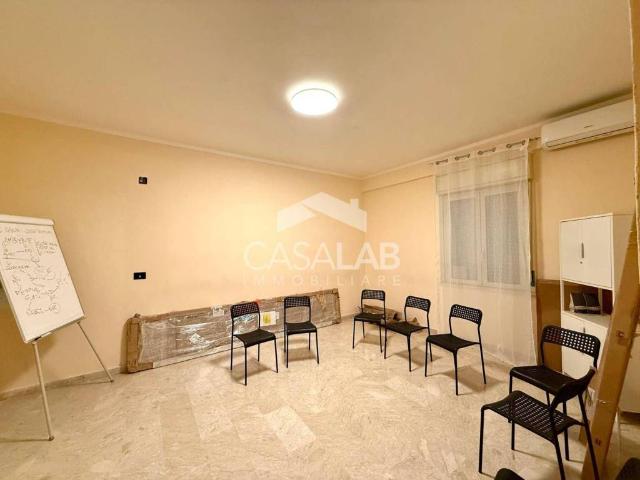Locale Commerciale in affitto a Carini, Sicilia