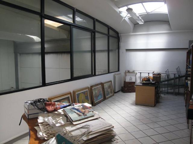 Locale Commerciale in affitto a Carmignano, Toscana