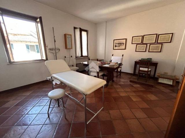 Locale Commerciale in affitto a Carpenedolo, Lombardia