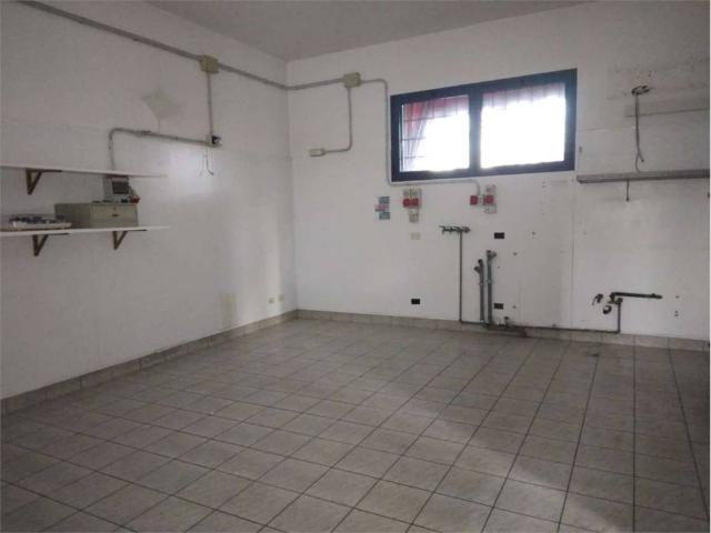 Locale Commerciale in affitto a Unione delle Terre d'Argine, Carpi