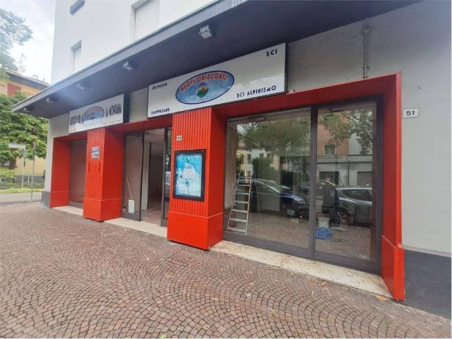 Locale Commerciale in affitto a Unione delle Terre d'Argine, Carpi