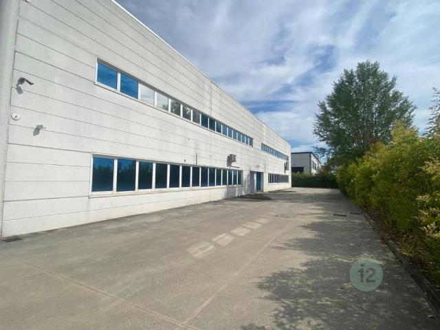 Locale Commerciale in affitto a Unione delle Terre d'Argine, Carpi