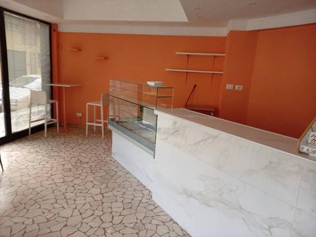 Locale Commerciale in affitto a Unione delle Terre d'Argine, Carpi