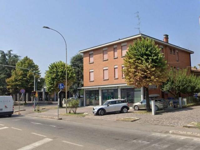 Locale Commerciale in affitto a Unione delle Terre d'Argine, Carpi