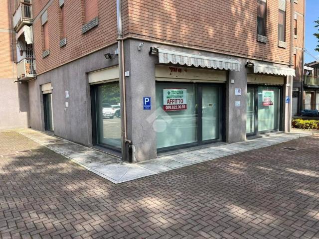 Locale Commerciale in affitto a Unione delle Terre d'Argine, Carpi