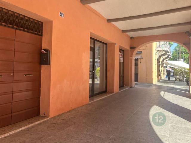 Locale Commerciale in affitto a Unione delle Terre d'Argine, Carpi