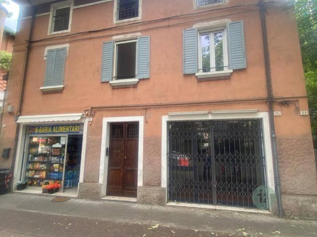 Locale Commerciale in affitto a Unione delle Terre d'Argine, Carpi