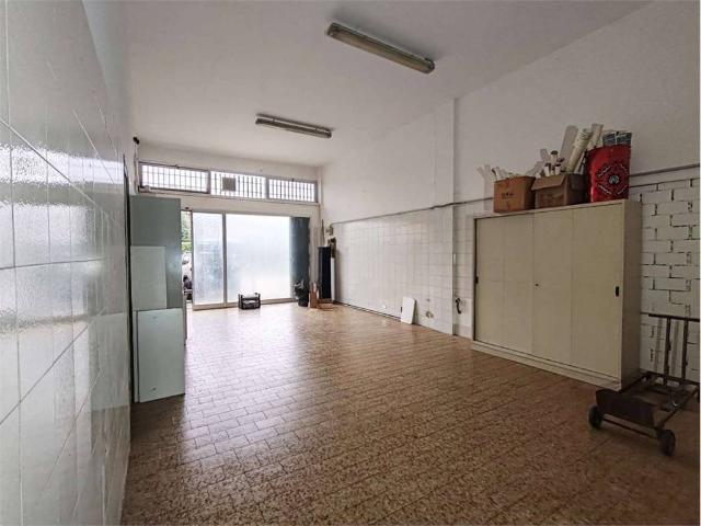Locale Commerciale in affitto a Unione delle Terre d'Argine, Carpi