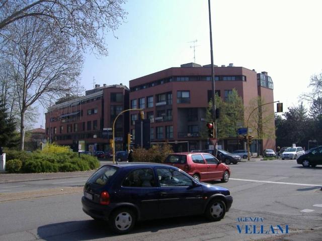 Locale Commerciale in affitto a Unione delle Terre d'Argine, Carpi