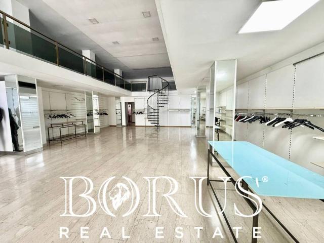 Locale Commerciale in affitto a Casal Di Principe, Campania