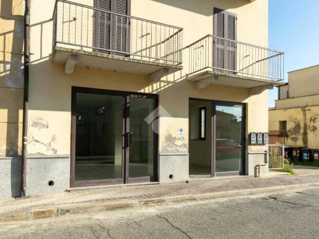 Locale Commerciale in affitto a Piemonte, Alessandria