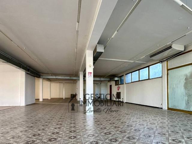 Locale Commerciale in affitto a San Michele, Casale Sul Sile