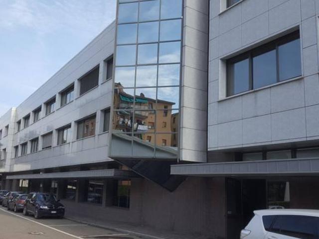 Locale Commerciale in affitto a Unione dei comuni Valli del Reno, Lavino e Samoggia, Casalecchio Di Reno