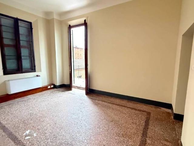 Locale Commerciale in affitto a Unione dei comuni Valli del Reno, Lavino e Samoggia, Casalecchio Di Reno
