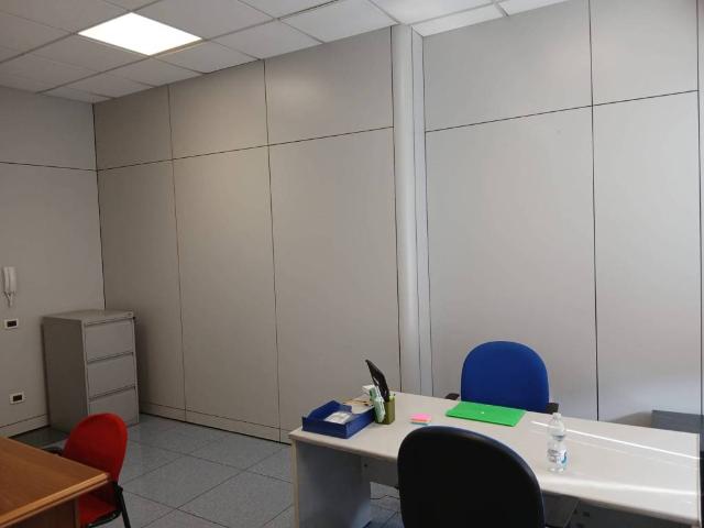 Locale Commerciale in affitto a Unione dei comuni Valli del Reno, Lavino e Samoggia, Casalecchio Di Reno