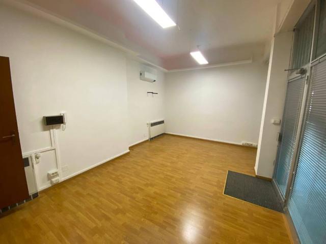 Locale Commerciale in affitto a Casalecchio Di Reno, Reggio Emilia