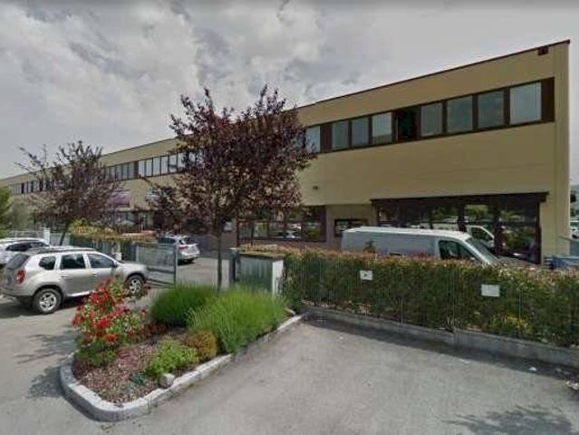 Locale Commerciale in affitto a Unione dei comuni Valli del Reno, Lavino e Samoggia, Casalecchio Di Reno