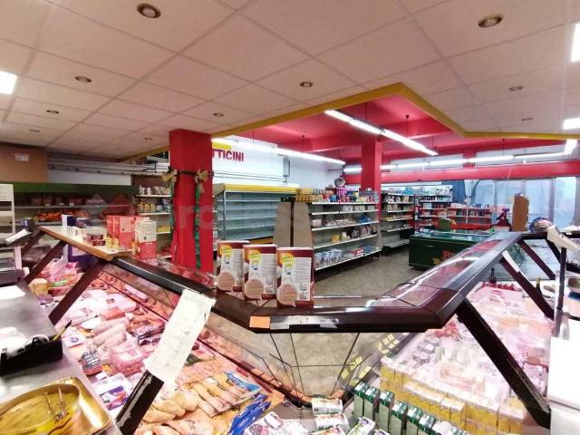 Locale Commerciale in affitto a Sustinenza, Casaleone