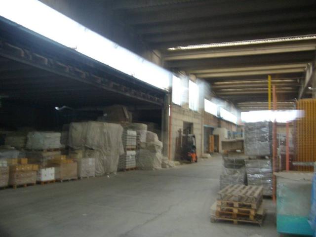 Locale Commerciale in affitto a Tresinaro - Secchia, Re