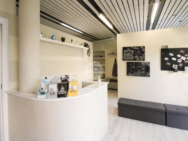 Locale Commerciale in affitto a Casalpusterlengo, Lombardia