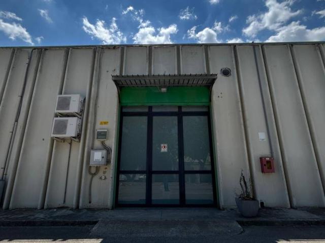 Locale Commerciale in affitto a Barialto, Puglia