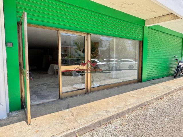 Locale Commerciale in affitto a Barialto, Puglia
