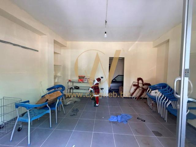 Locale Commerciale in affitto a Casandrino, Campania
