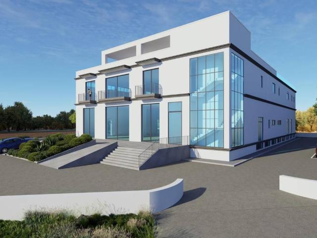 Locale Commerciale in affitto a Puglia, Lecce