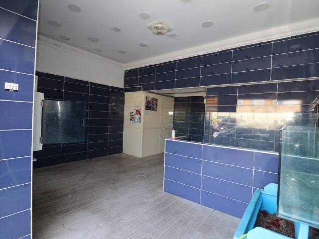 Locale Commerciale in affitto a Casavatore, Campania