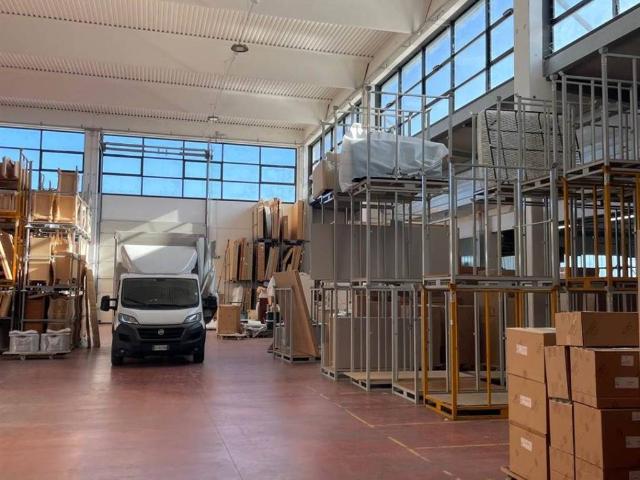 Locale Commerciale in affitto a Casciana Terme Lari, La Turchia