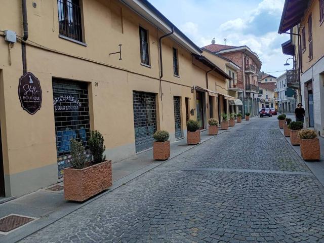 Locale Commerciale in affitto a Piemonte, Torino