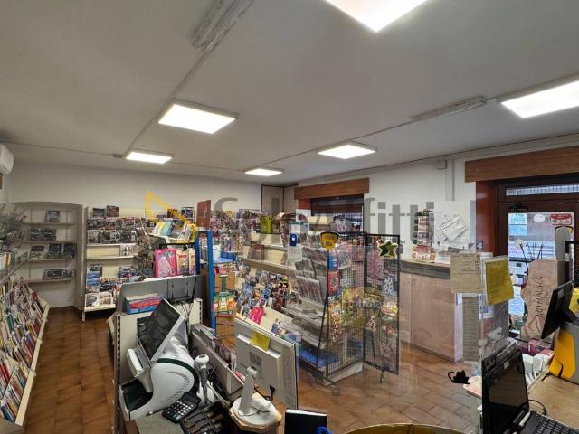 Locale Commerciale in affitto a Piemonte, Torino