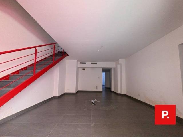 Locale Commerciale in affitto a Centro Storico, Caserta