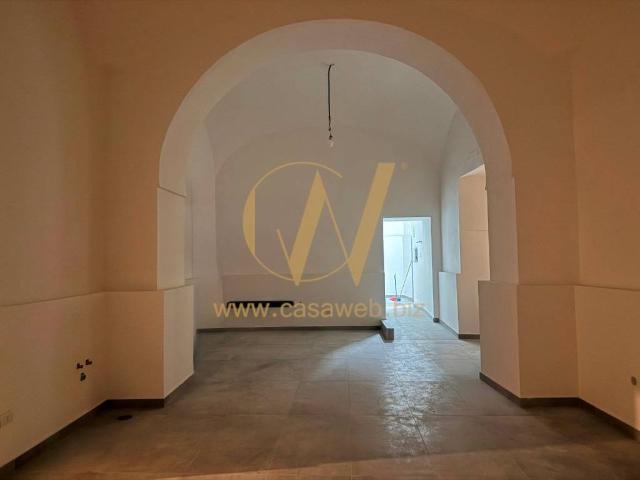 Locale Commerciale in affitto a Aldifreda, Caserta