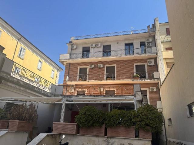 Locale Commerciale in affitto a Centro Storico, Caserta
