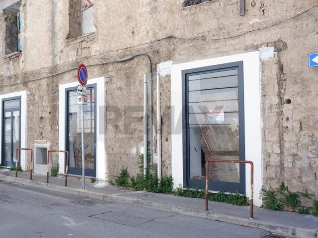 Locale Commerciale in affitto a Aldifreda, Caserta
