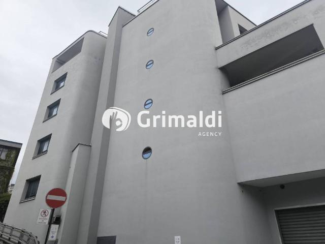 Locale Commerciale in affitto a Caserta, Campania