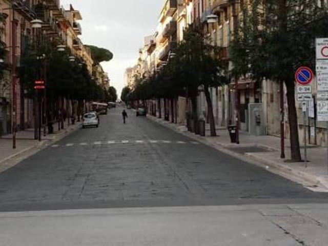 Locale Commerciale in affitto a Centro Storico, Caserta