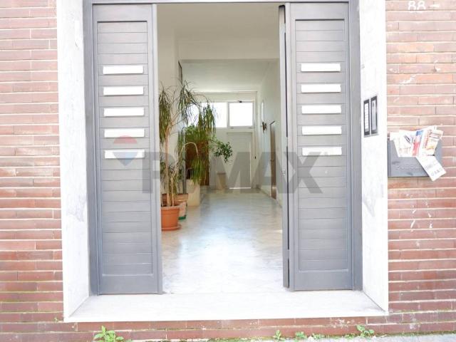 Locale Commerciale in affitto a San Benedetto, Caserta