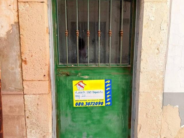 Locale Commerciale in affitto a Puglia, Bari