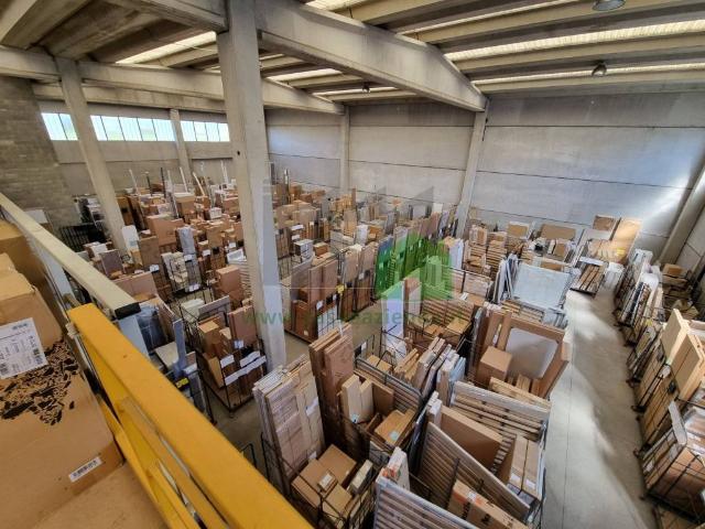 Locale Commerciale in affitto a Zona Industriale Cassina de' Pecchi - Vignate, Cassina de' Pecchi