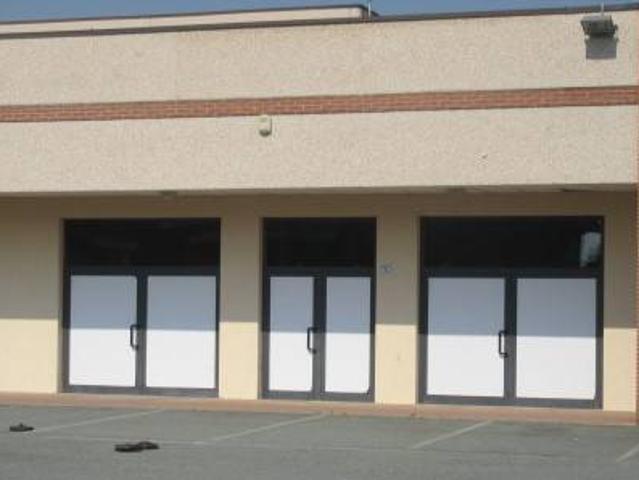 Locale Commerciale in affitto a Piemonte, Alessandria