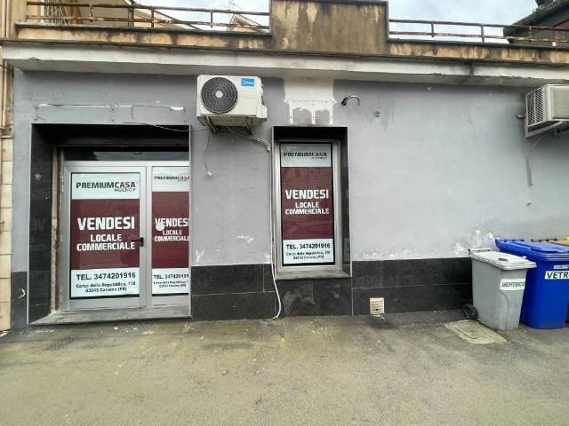 Locale Commerciale in affitto a San Silvestro, Cassino