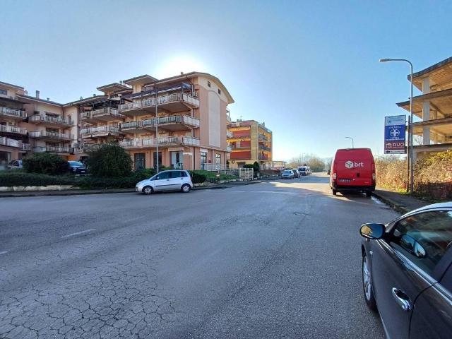 Locale Commerciale in affitto a San Bartolomeo, Cassino