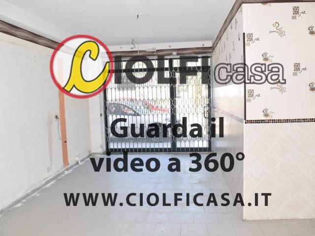Locale Commerciale in affitto a San Silvestro, Cassino