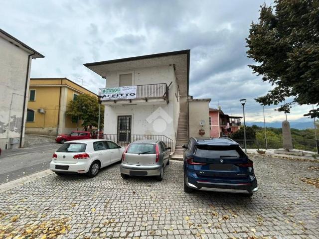 Locale Commerciale in affitto a Cassino, Lazio