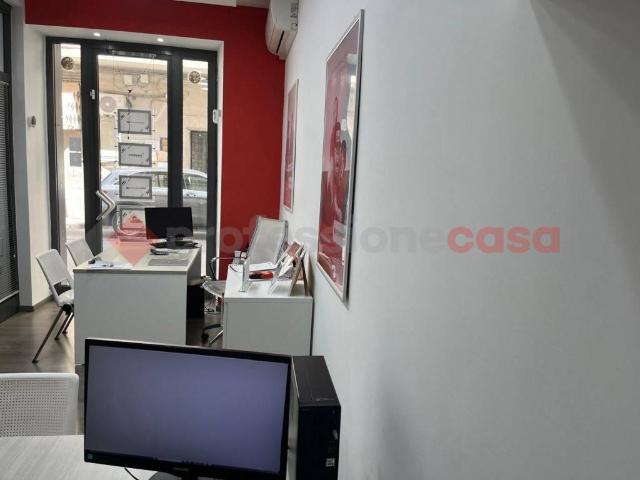 Locale Commerciale in affitto a San Silvestro, Cassino