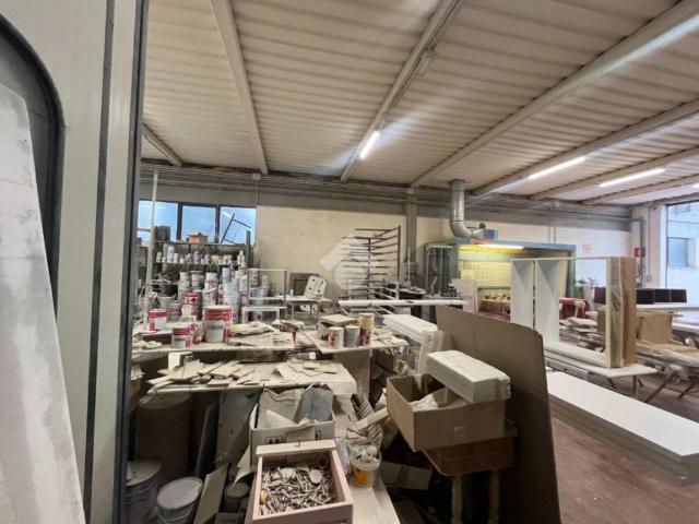 Locale Commerciale in affitto a Casola, Veneto