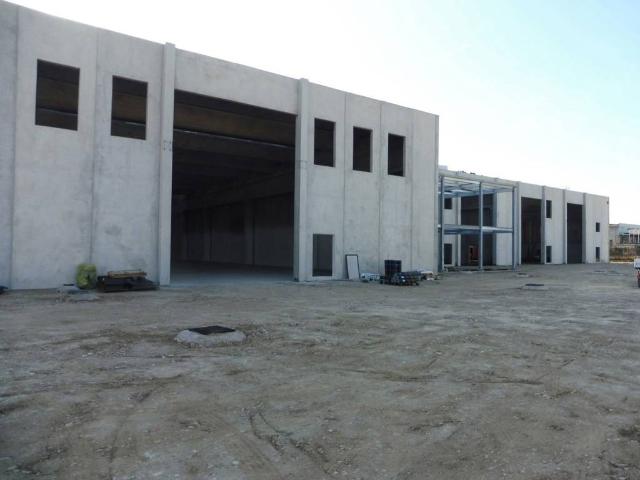 Locale Commerciale in affitto a Casola, Veneto